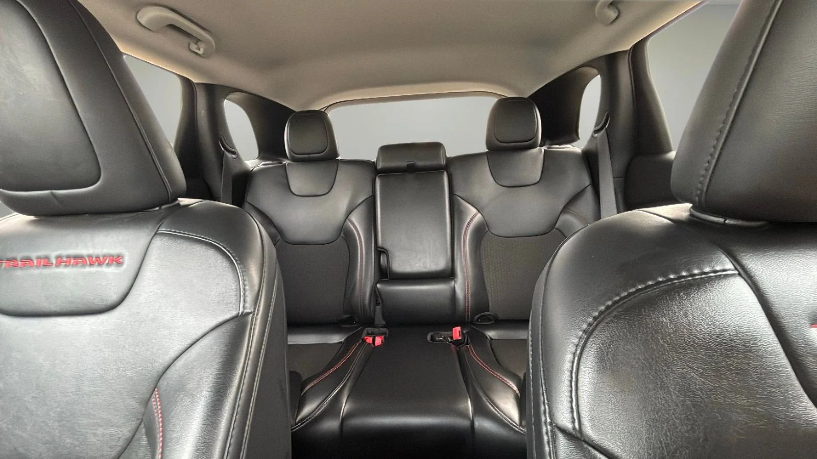 2020 Jeep Cherokee Trailhawk - Photo 12