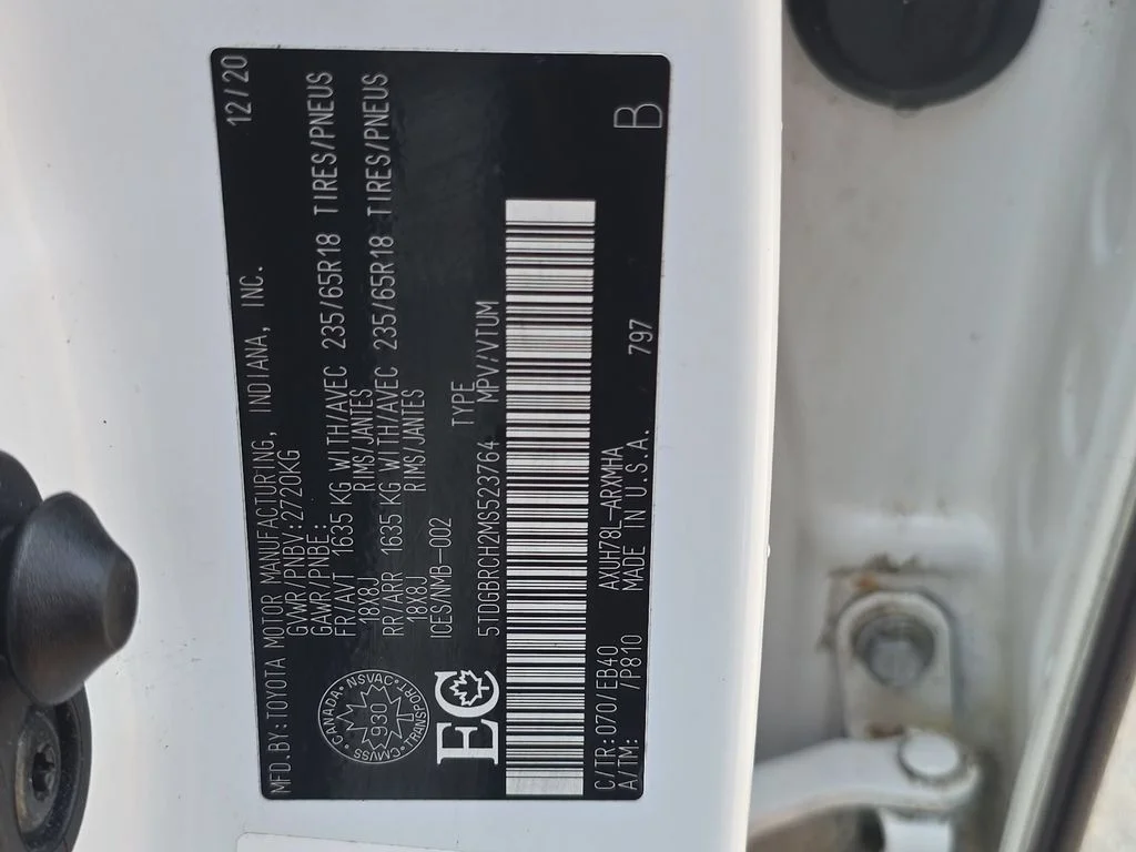Used 2021  Toyota XLE image 23