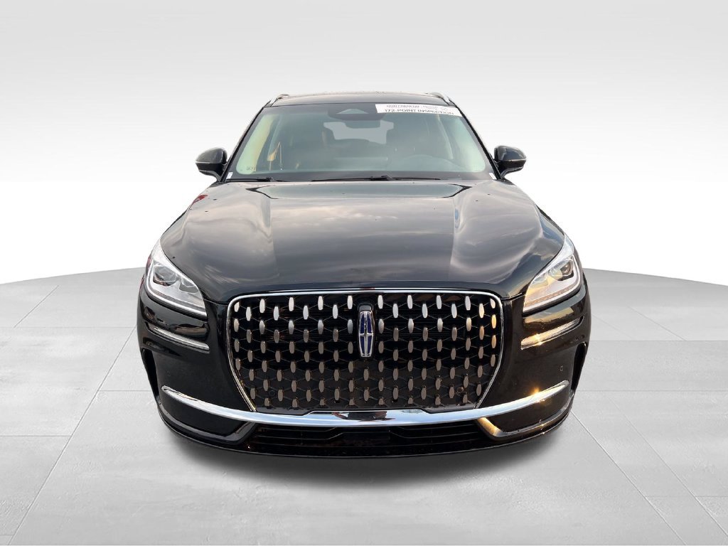 Used 2024 Black Lincoln Grand Touring image 8