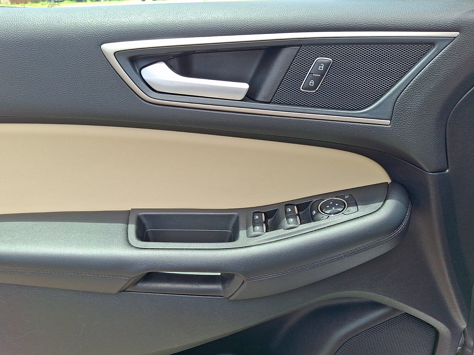 Used 2024 Iconic Silver Metallic - JS Ford SEL image 12