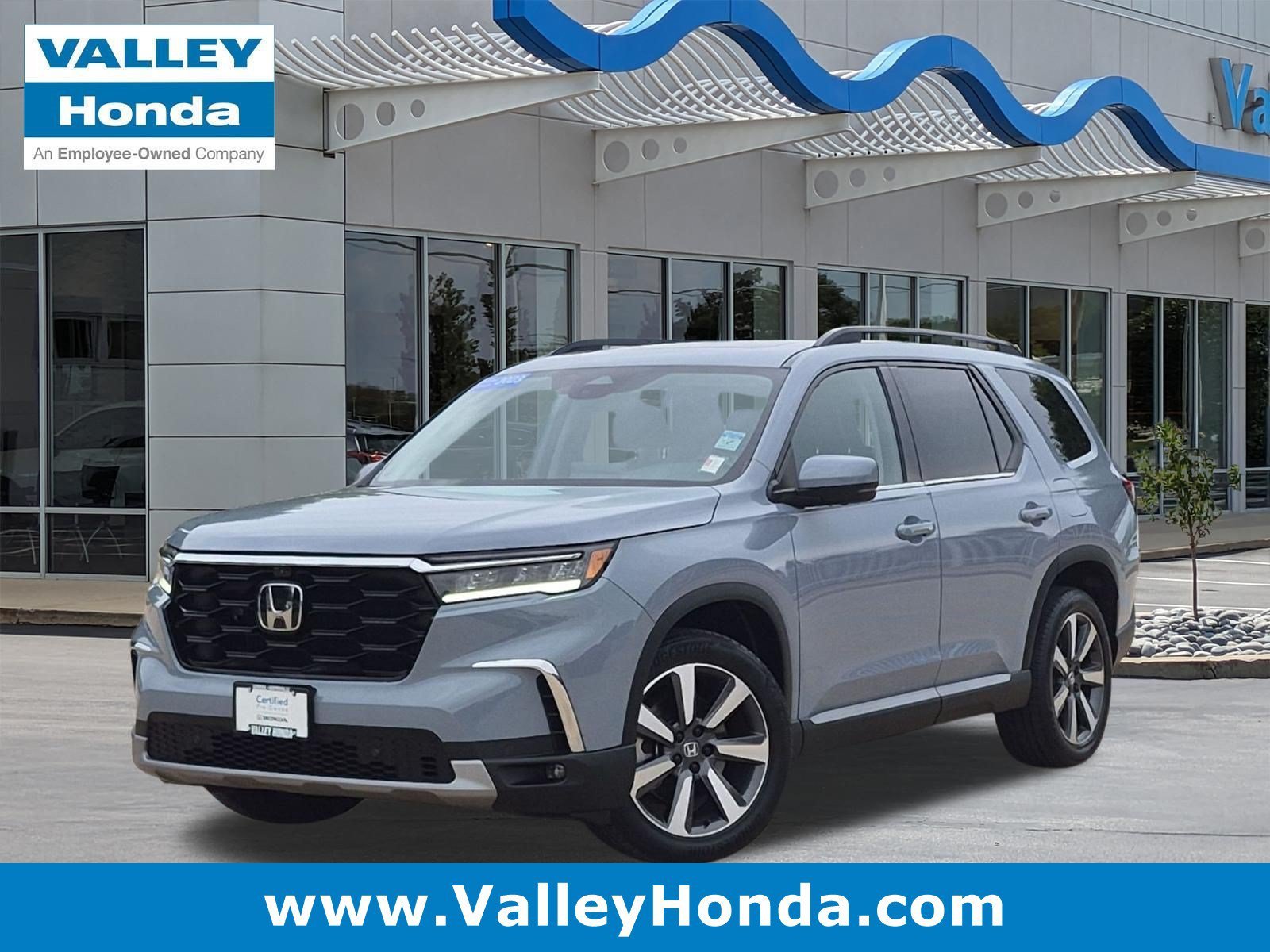 Certified Used 2023 Sonic Gray Pearl Honda Elite image 1
