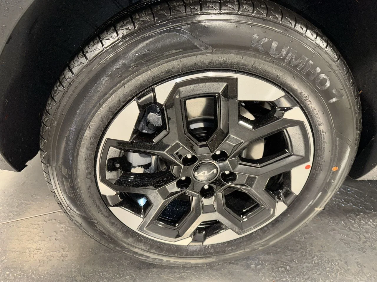 New 2026 Midnight Kia S image 13