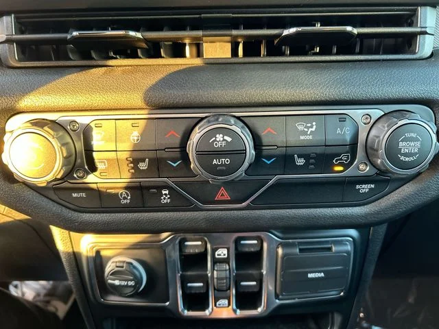 2025 Jeep Wrangler 4-Door Sport S - Photo 19