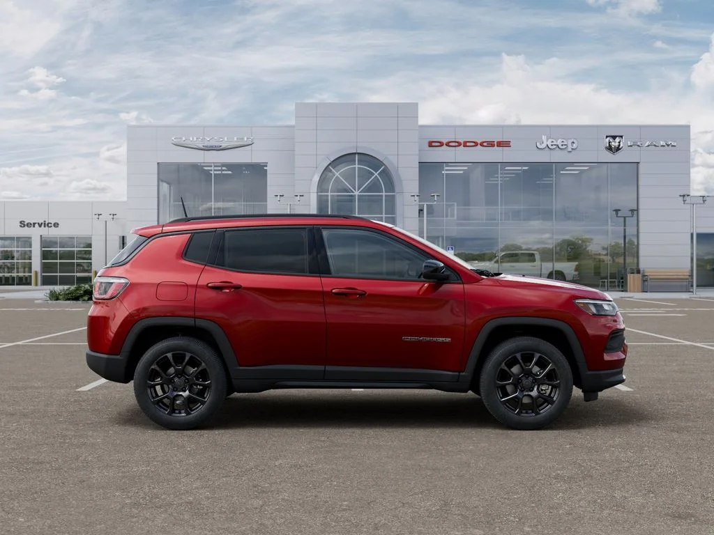 New 2026 Red Hot Pearl-Coat Exterior Paint Jeep Latitude image 21