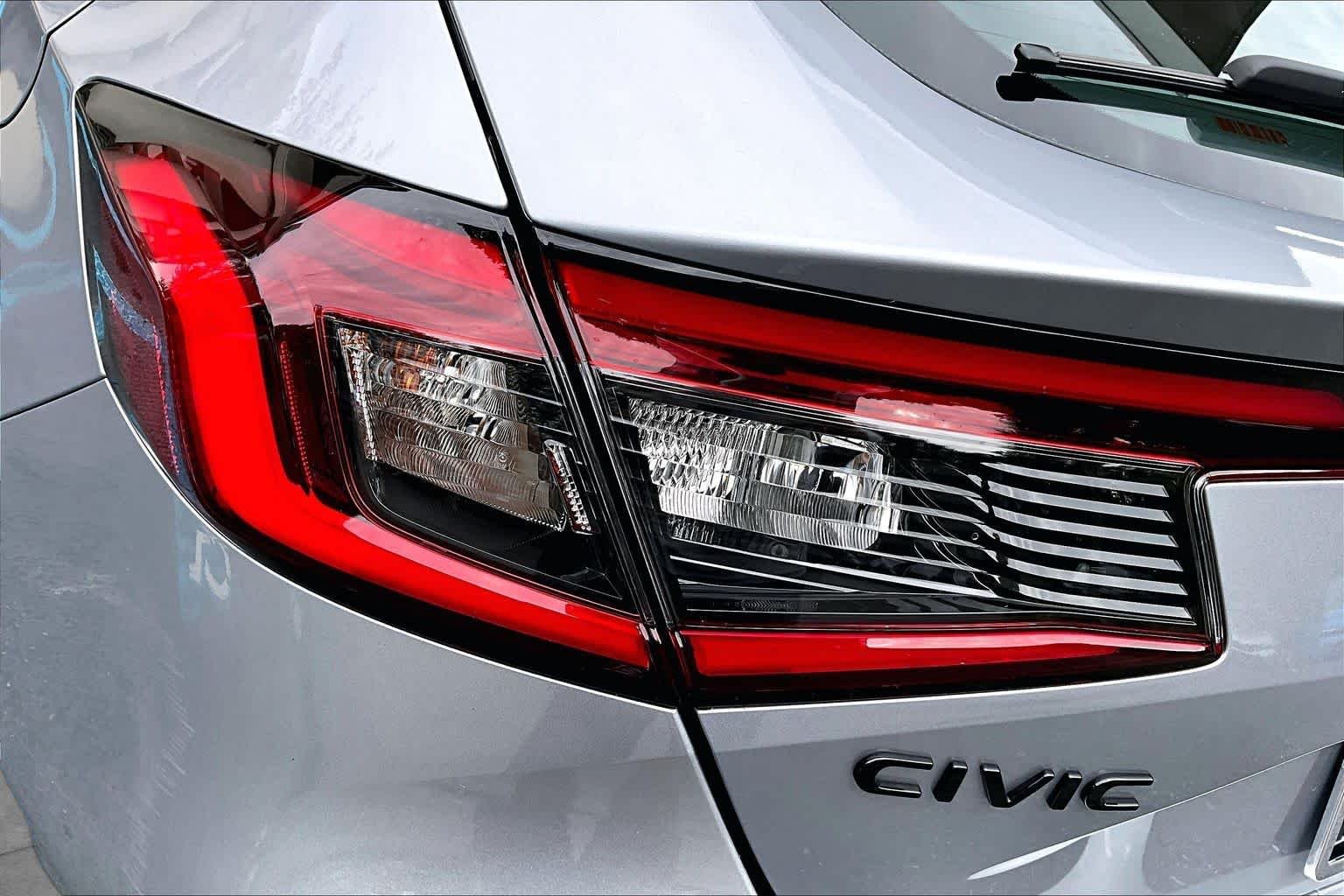 2026 Honda Civic Hatchback Sport - Photo 28