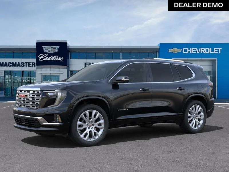 Used 2025  GMC Denali image 2