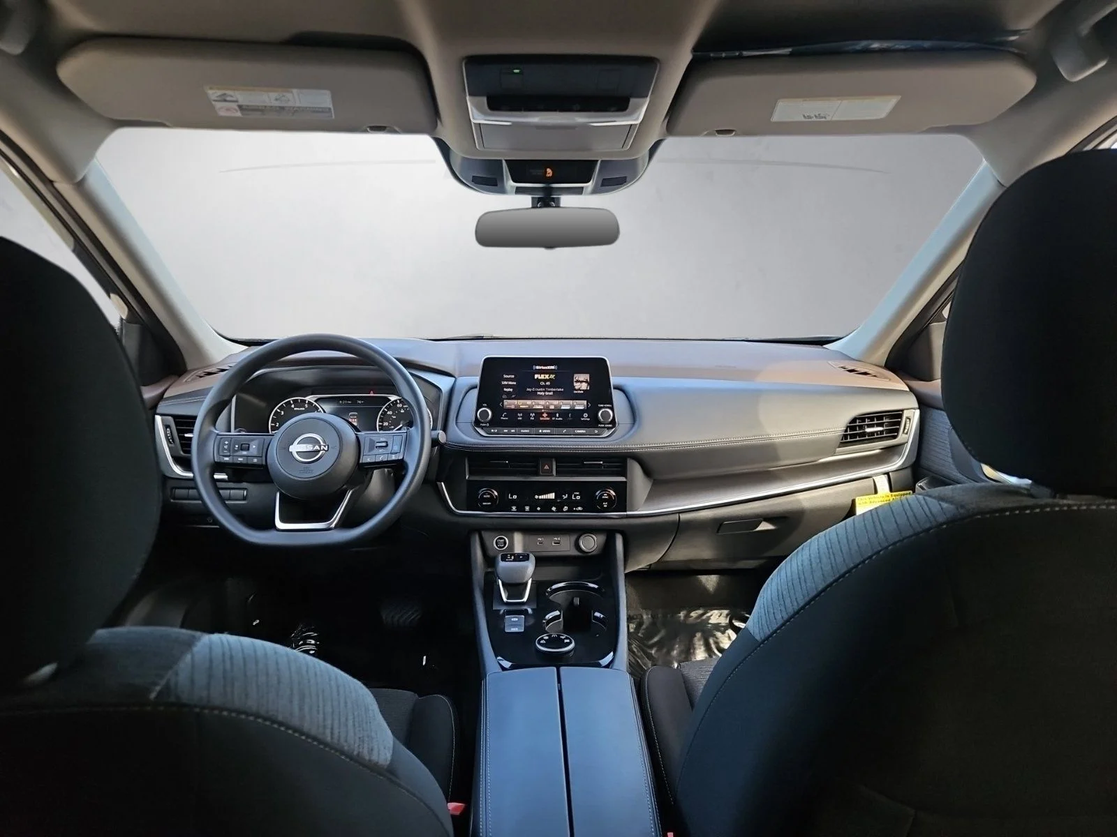 Used 2023 Gray Nissan SV image 3