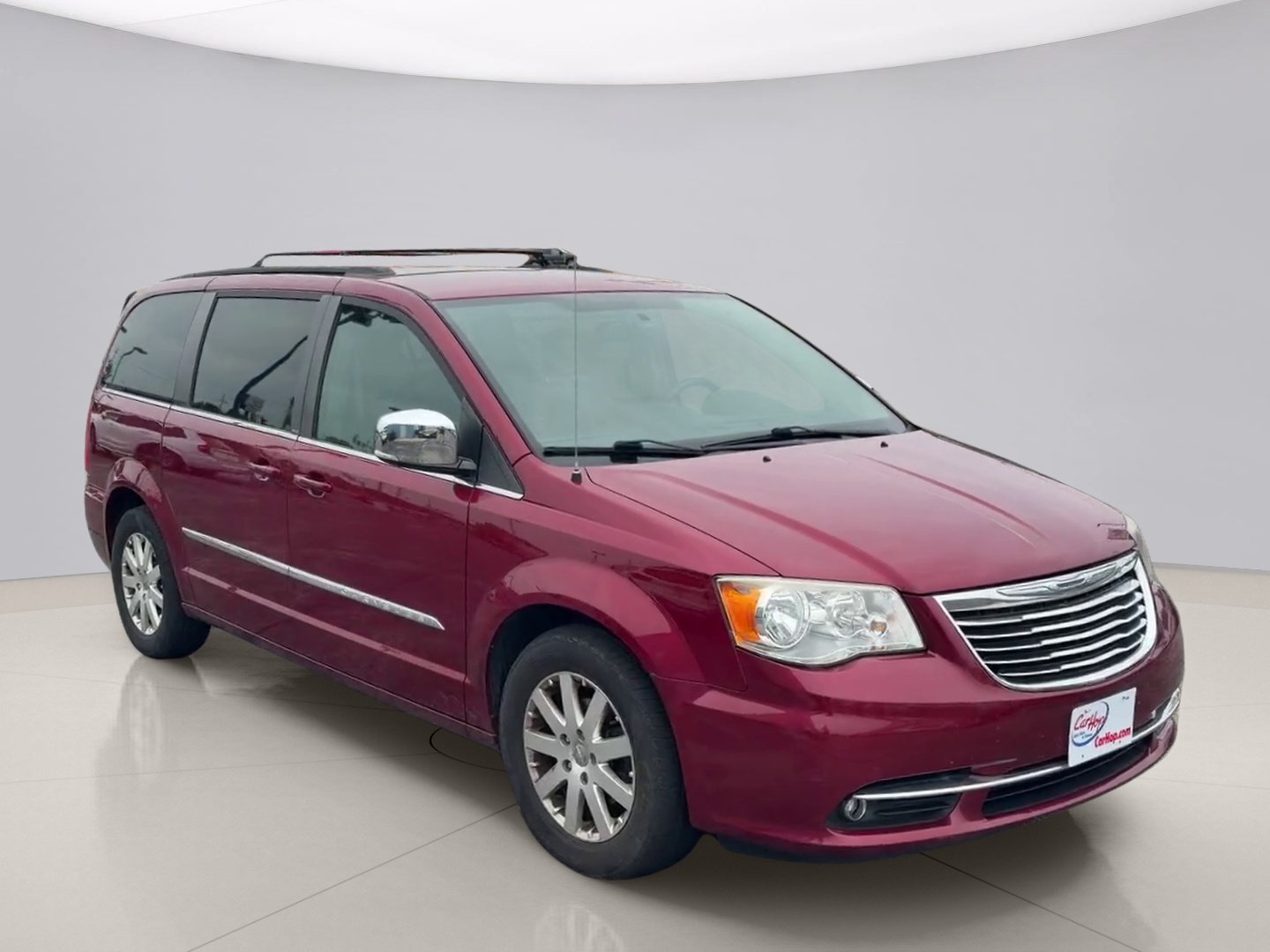 Used 2011 Burgundy Chrysler TOURING image 8