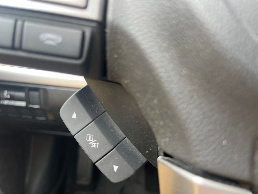 Used 2017 Blue Subaru 2.5i image 17