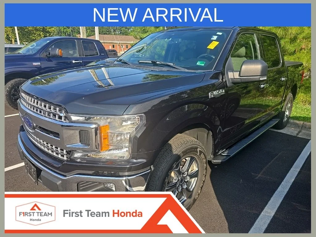 Used 2020 Black Ford XLT image 1