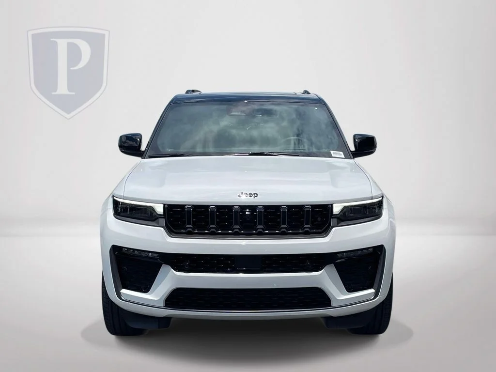 New 2026 Bright White Clear-Coat Exterior Paint Jeep Summit image 4