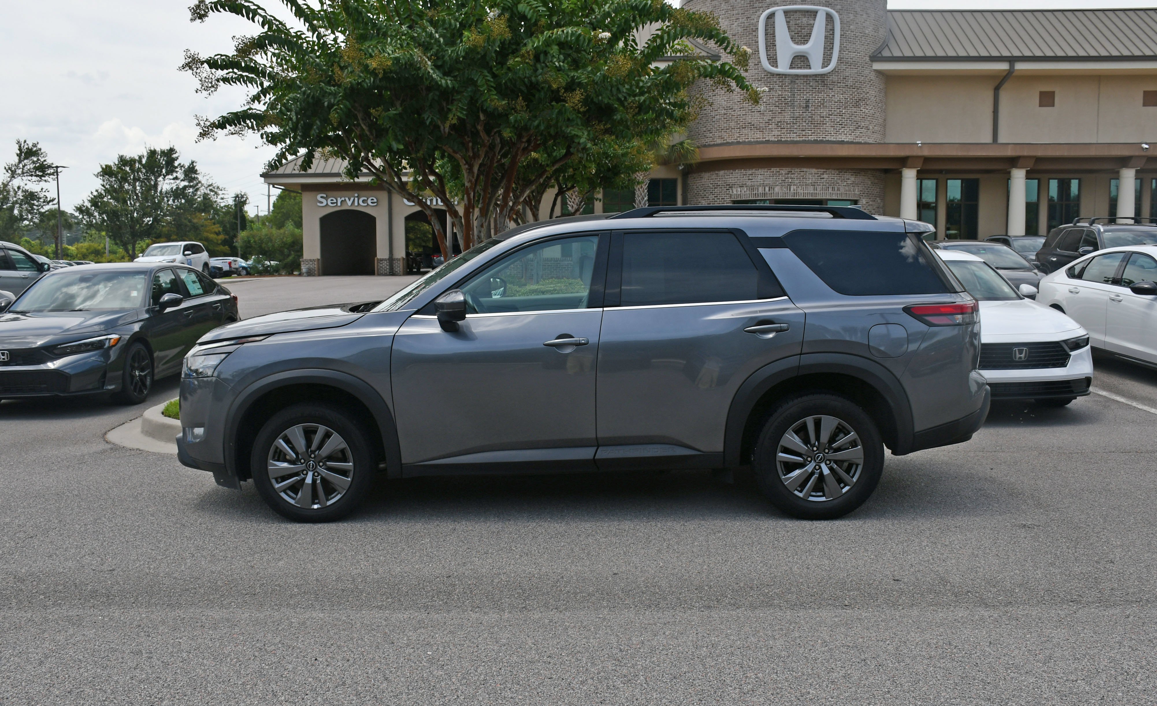Used 2024 Gray Nissan SV image 2