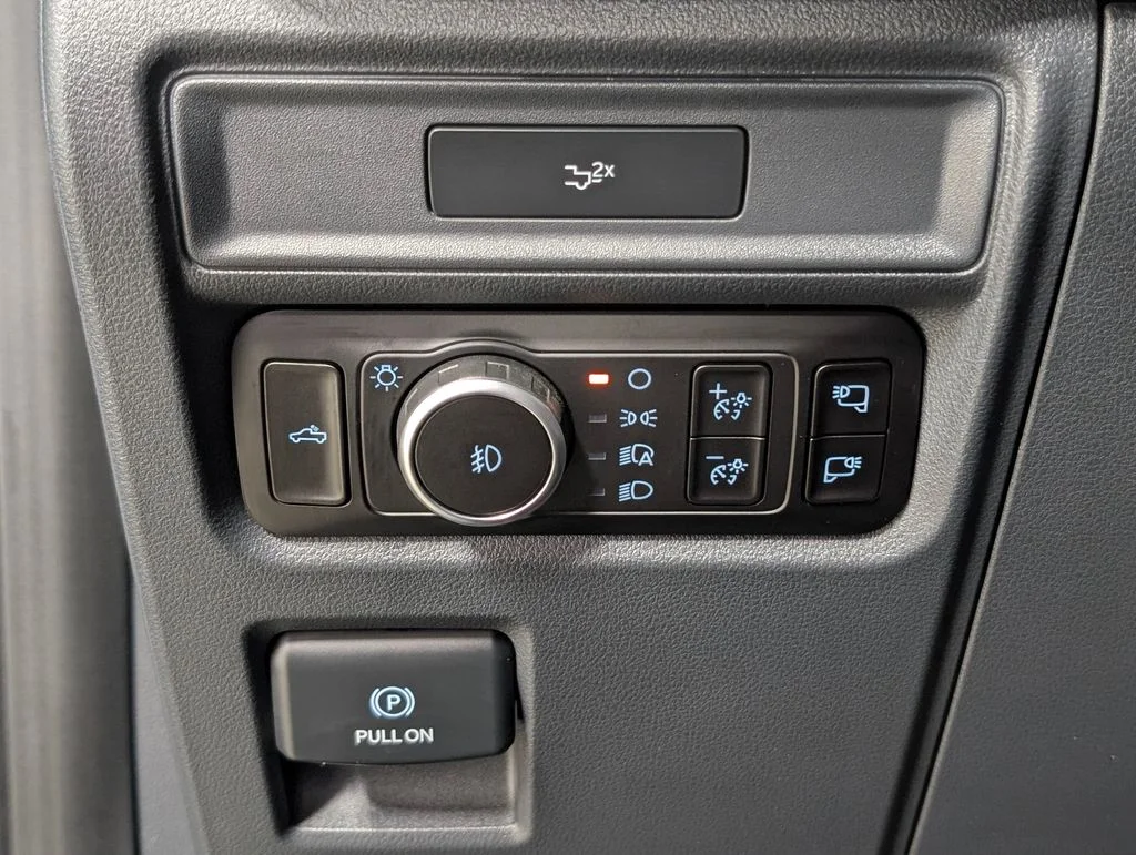 New 2026 Avalanche Ford XLT image 14
