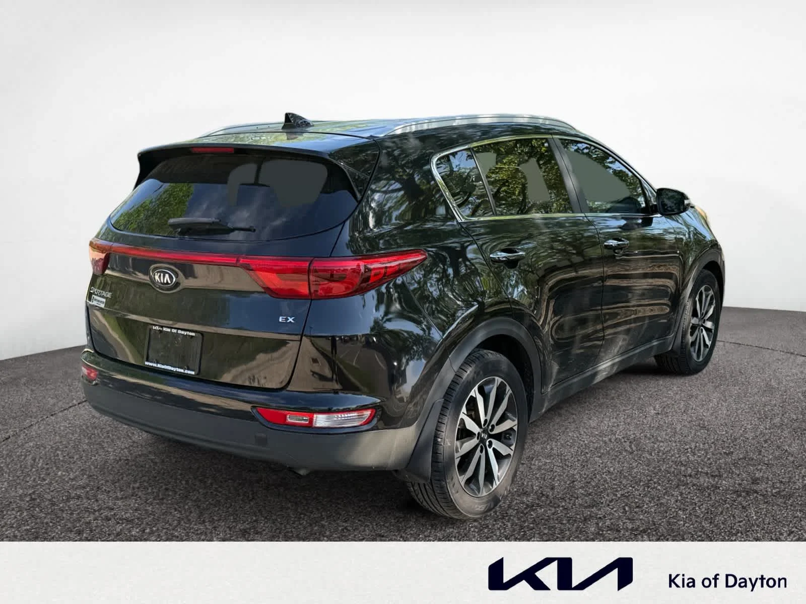 Used 2018 Black Cherry Kia EX image 5