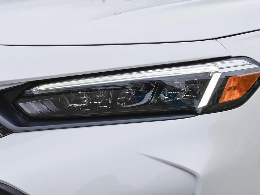 New 2026 Platinum White Pearl Honda Sport CVT Sporty looks. Practical soul image 10