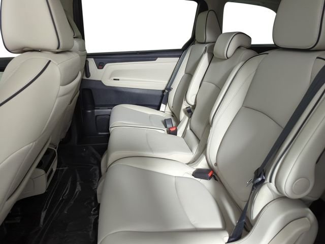 New 2026 Solar Silver Metallic Honda Touring image 23