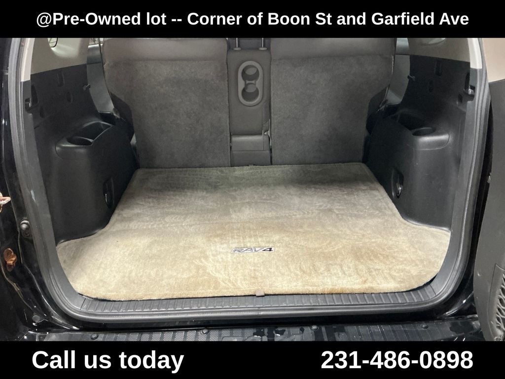 Used 2006 Black Toyota Limited image 26