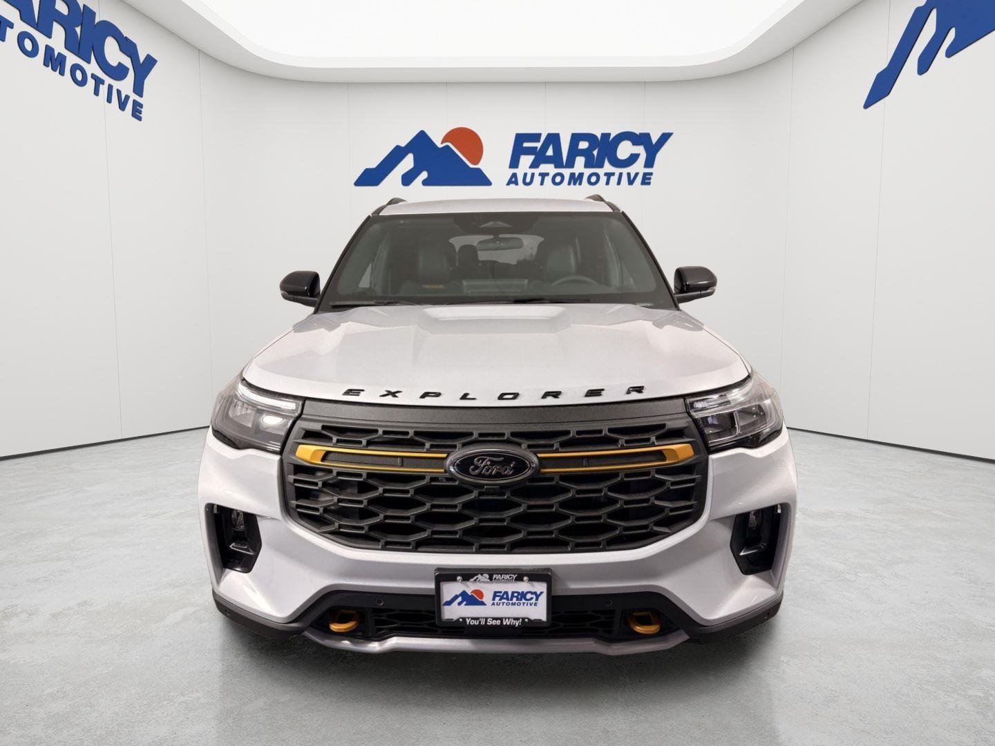 New 2026 Space White Metallic Ford Tremor® image 12