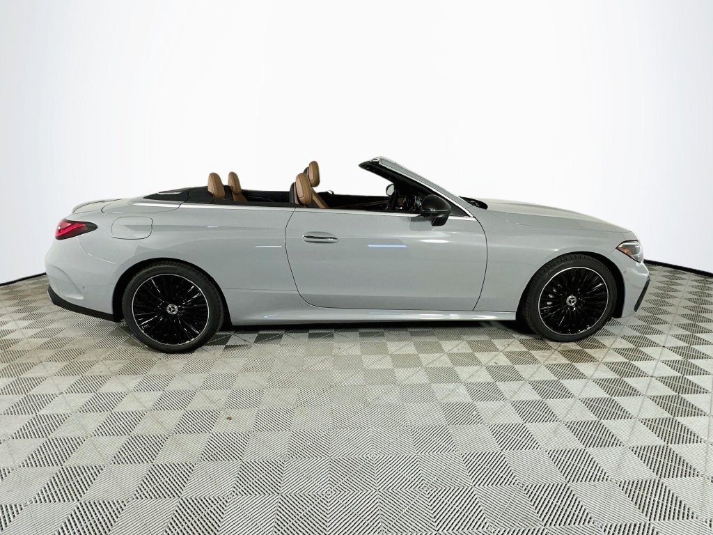 New 2027 MANUFAKTUR Alpine Grey Mercedes-Benz CLE 450 image 8