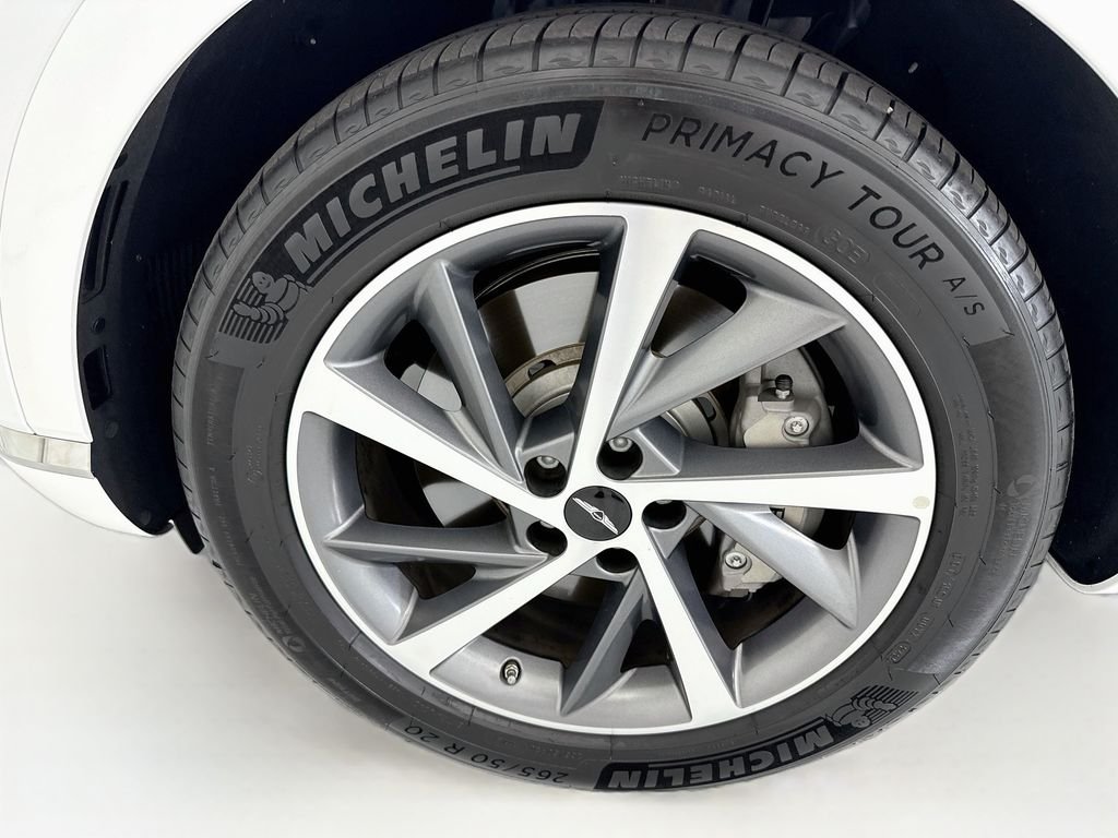 Used 2026 White Genesis 2.5T Advanced image 30