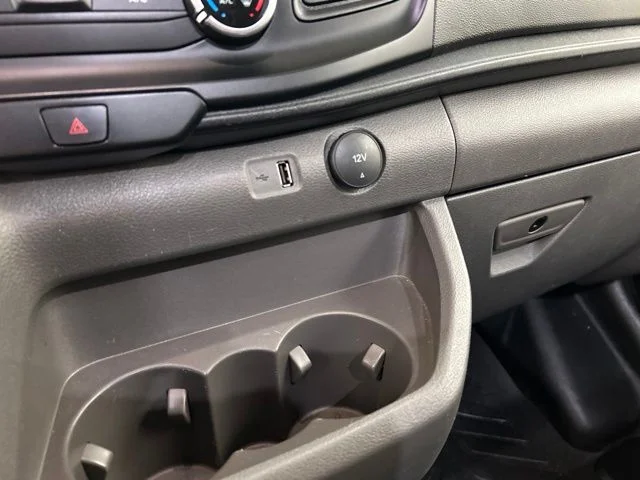 Used 2024  Ford Base image 13