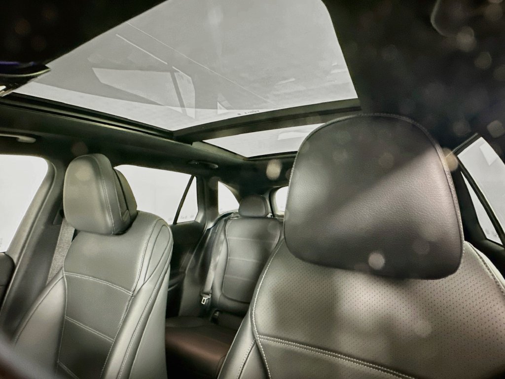 Used 2026 Gray Mercedes-Benz GLC 300 image 21