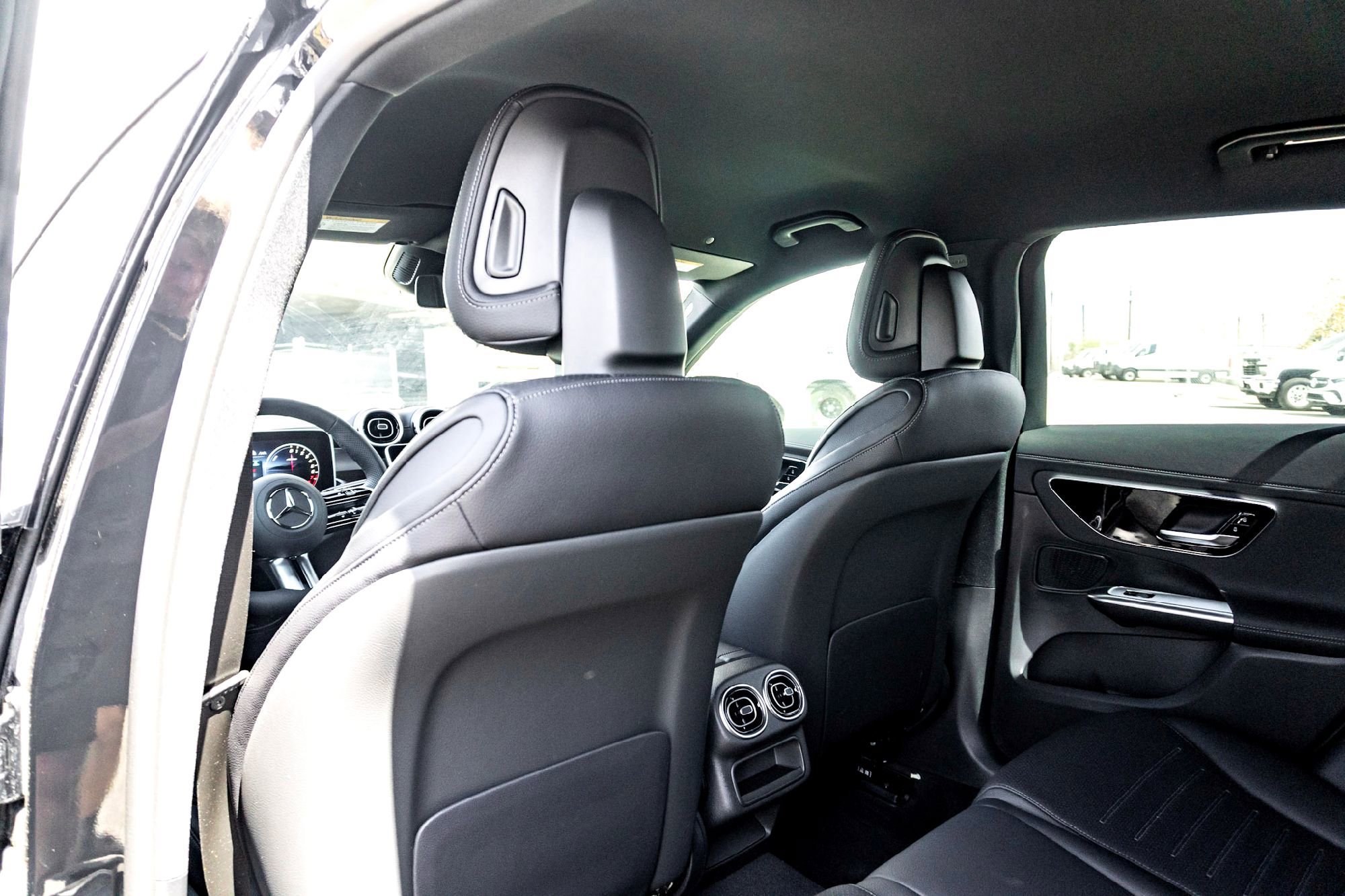 2025 Mercedes-Benz GLC Base - Photo 49