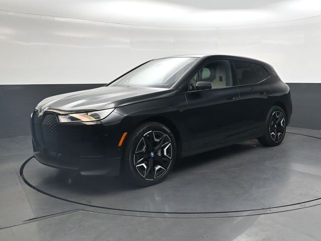 Used 2024 Black BMW xDrive50 image 10