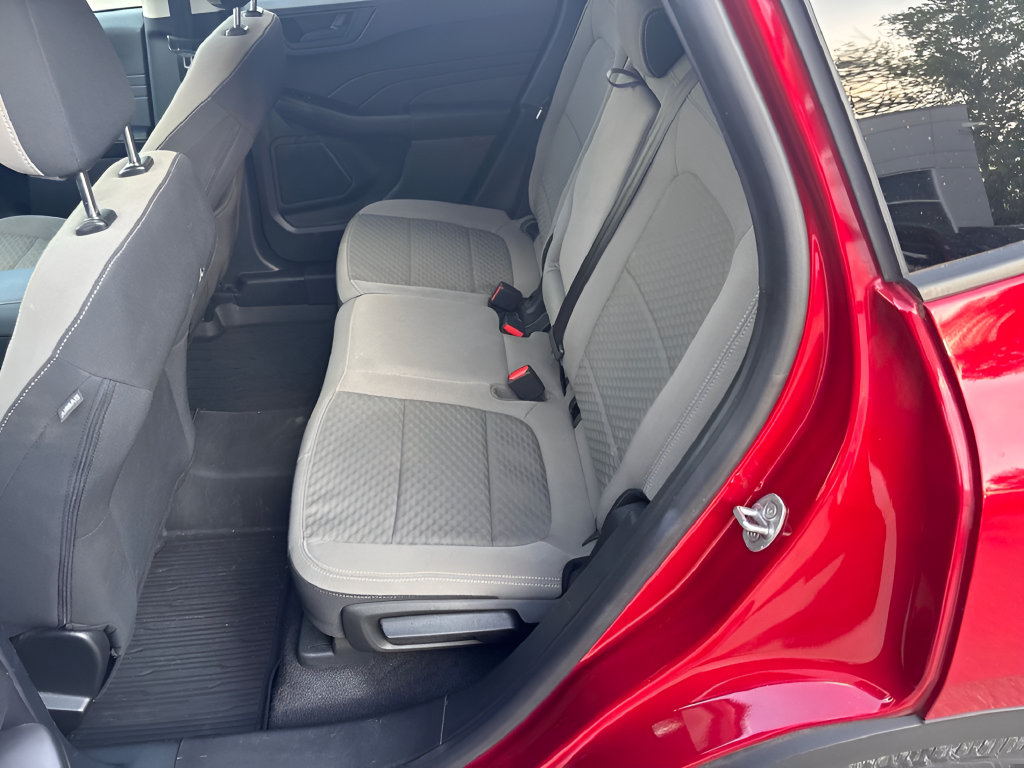 Certified Used 2022 Red Ford SE image 10