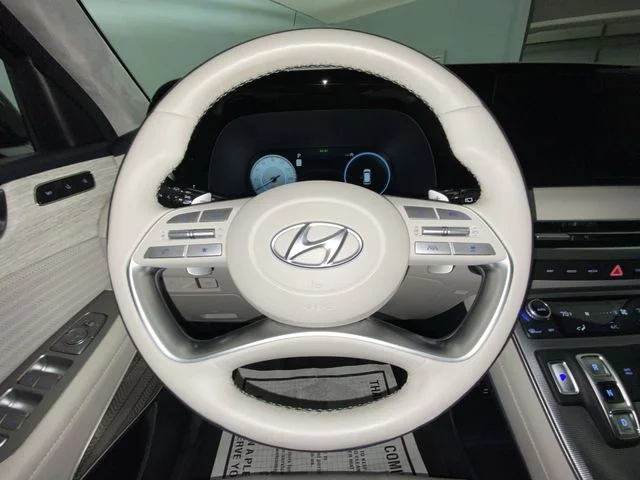 Used 2023 Black Hyundai Calligraphy image 14