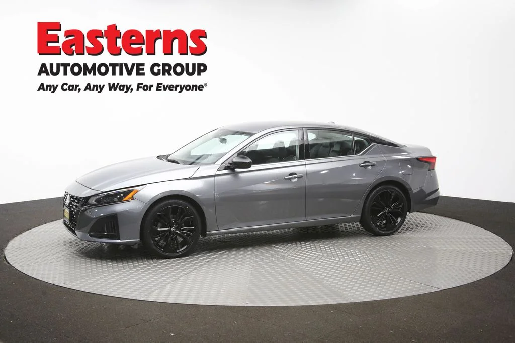 Used 2023 Gray Nissan 2.5 SR image 57