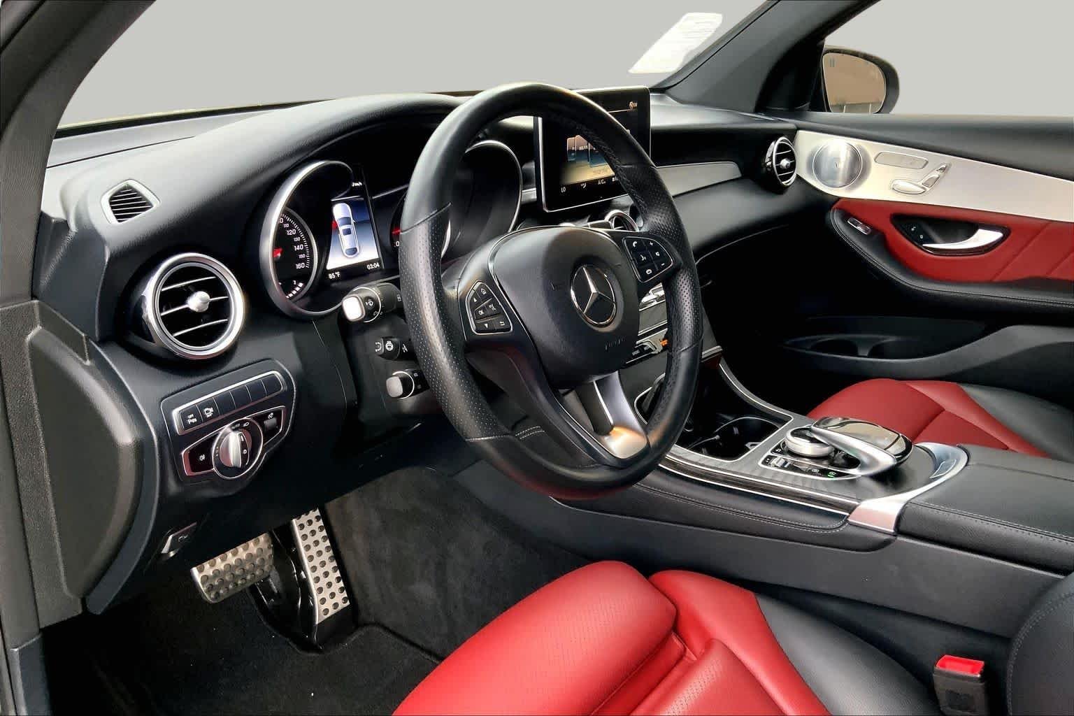Used 2019 Black Mercedes-Benz GLC 300 image 17