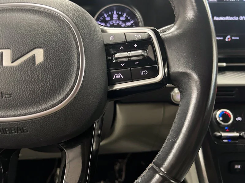 Used 2023 Blue Kia LX Seat Package image 23