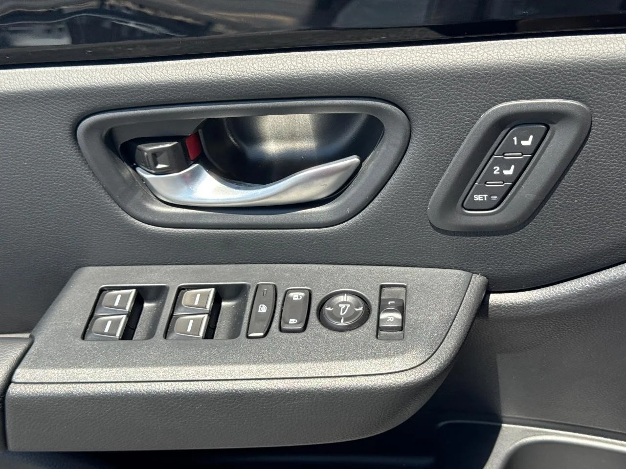 2025 Honda Pilot EX-L - Photo 26