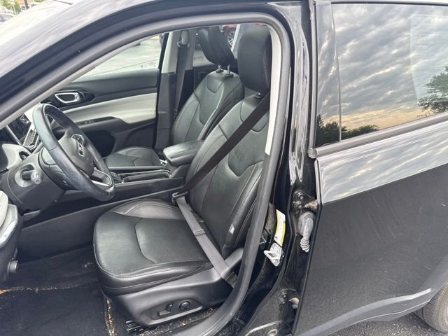 Certified Used 2022 Black Jeep Limited image 8