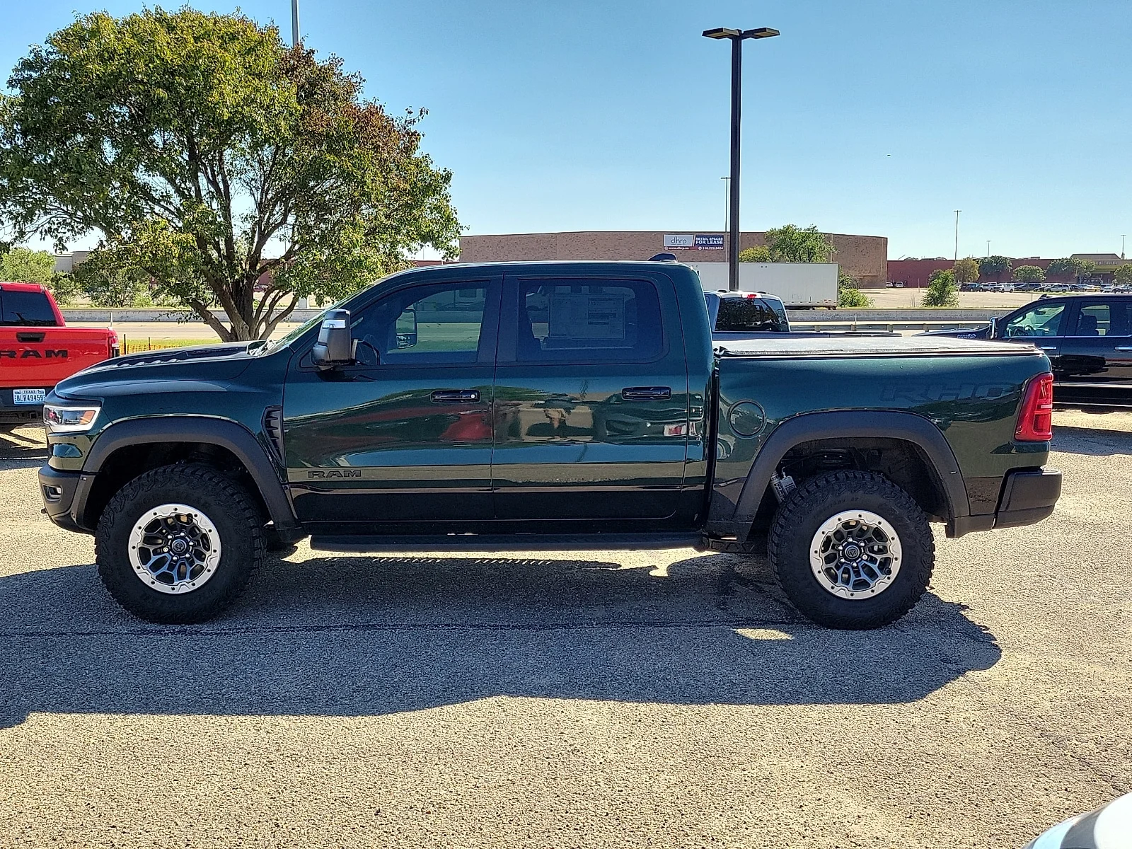 New 2026 Serrano Green Ram RHO CREW CAB 4X4 5