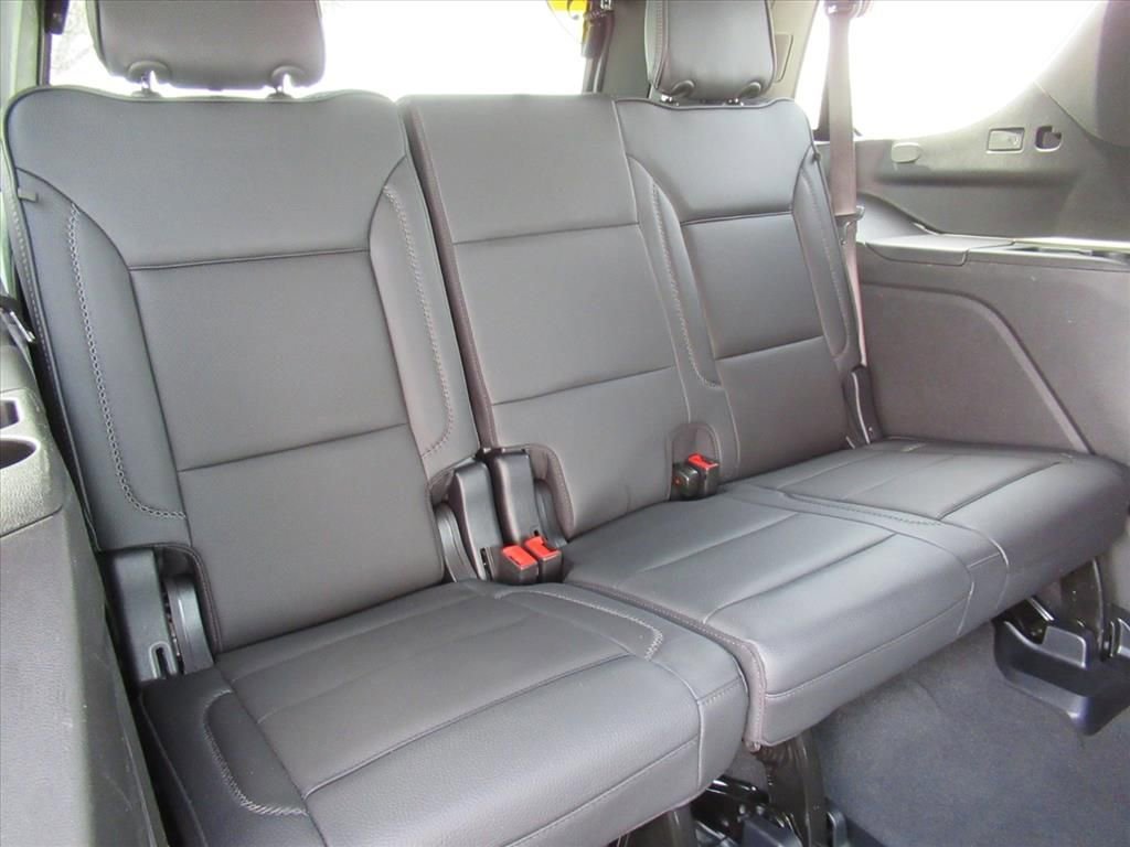 Used 2025 Sterling Metallic GMC Denali image 33