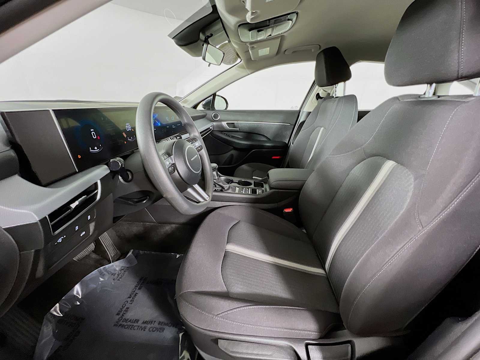 Used 2026 Carbon Blue Hyundai SE image 21