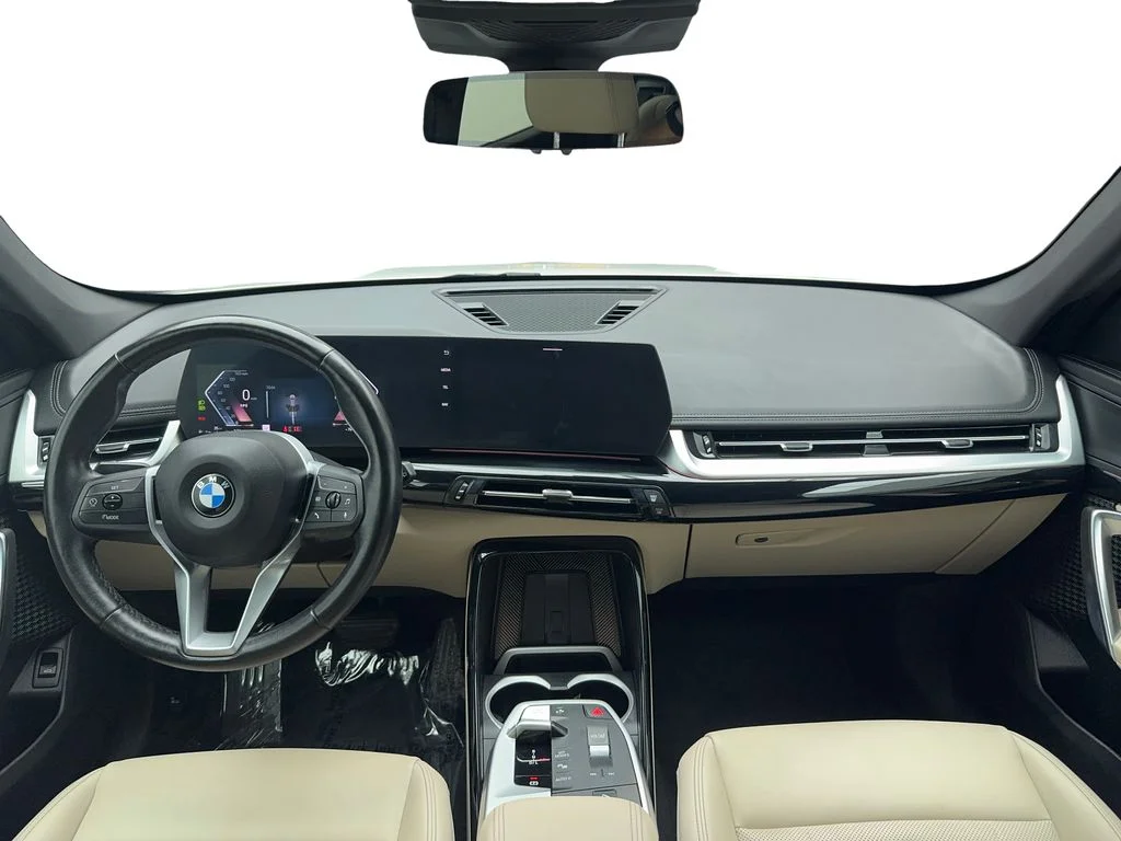 Used 2024 White BMW xDrive28i image 38
