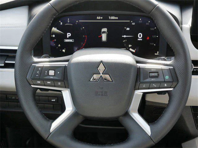 New 2026 Moonstone Gray Metallic Mitsubishi SE 1.5T S-AWC image 8