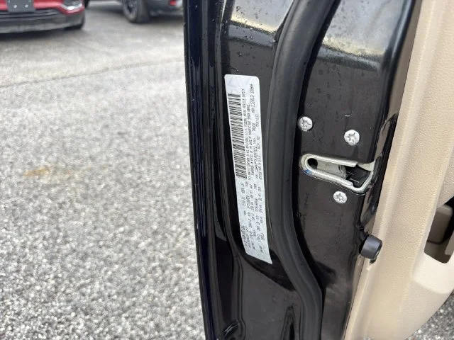 Used 2018 Black Ram Laramie Longhorn image 35