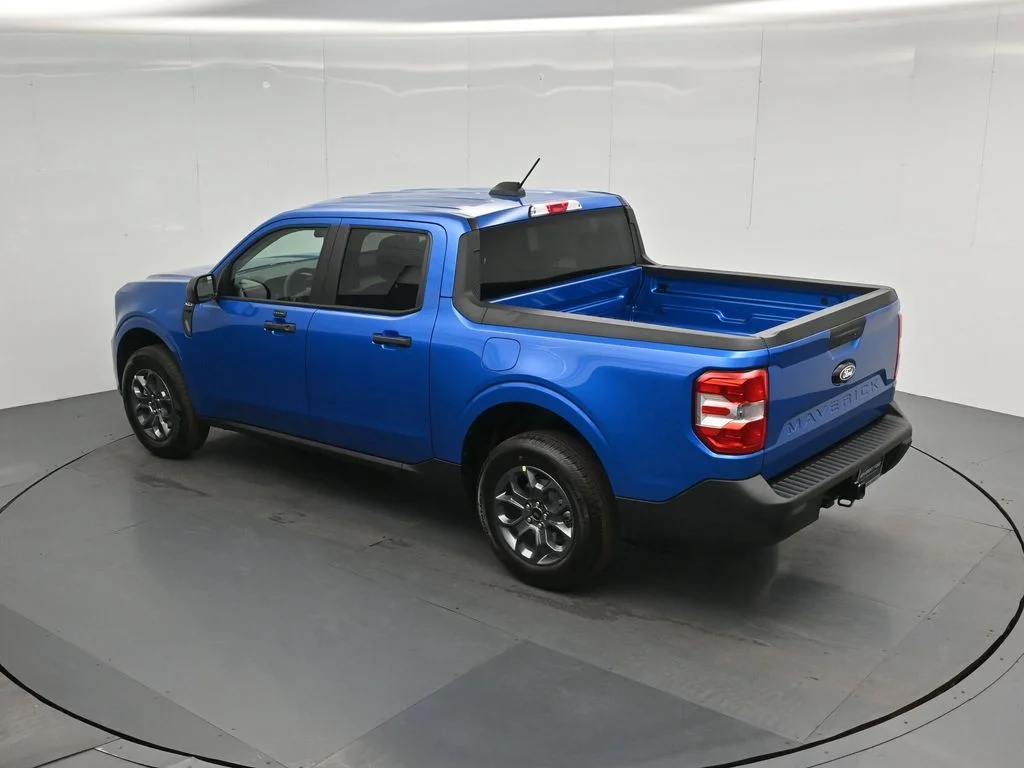 New 2026 Velocity Blue Ford XLT image 39