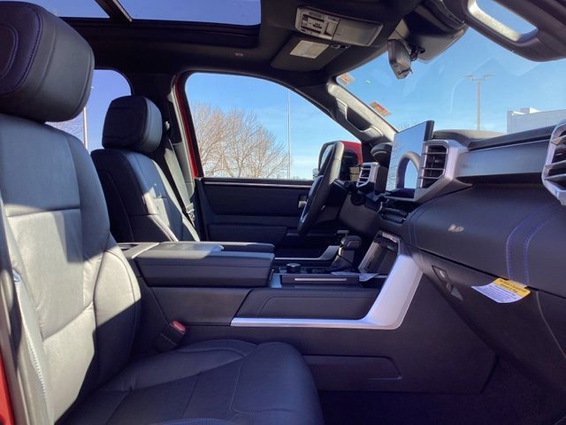 2025 Toyota Tundra Platinum - Photo 13