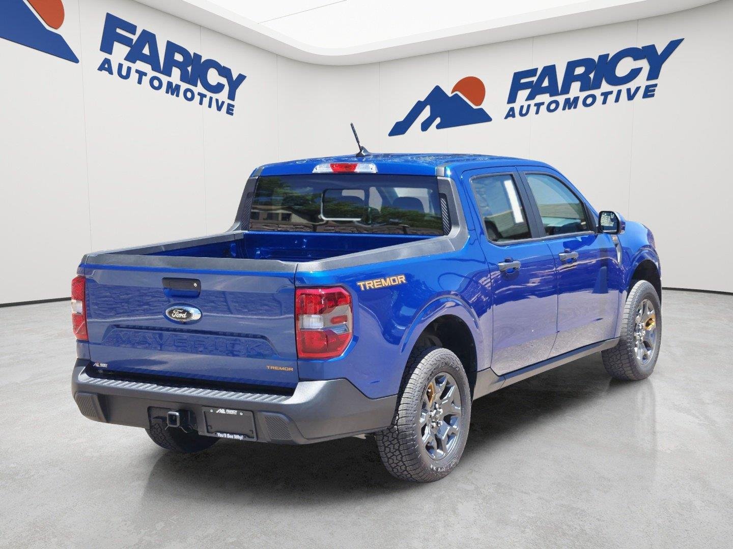 Used 2023 Atlas Blue Metallic Ford XLT image 4