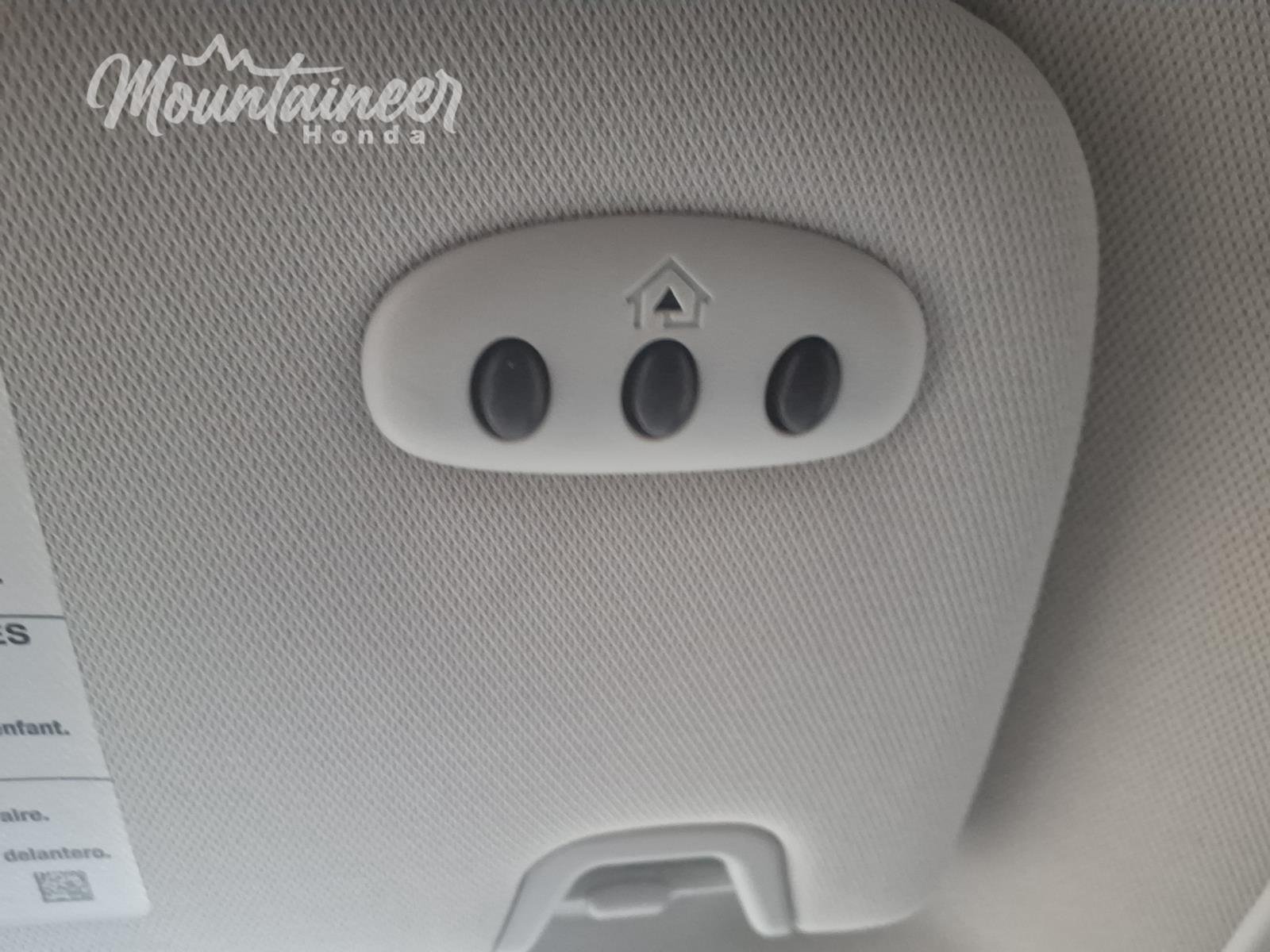 Used 2022 Agate Black Ford SEL image 37