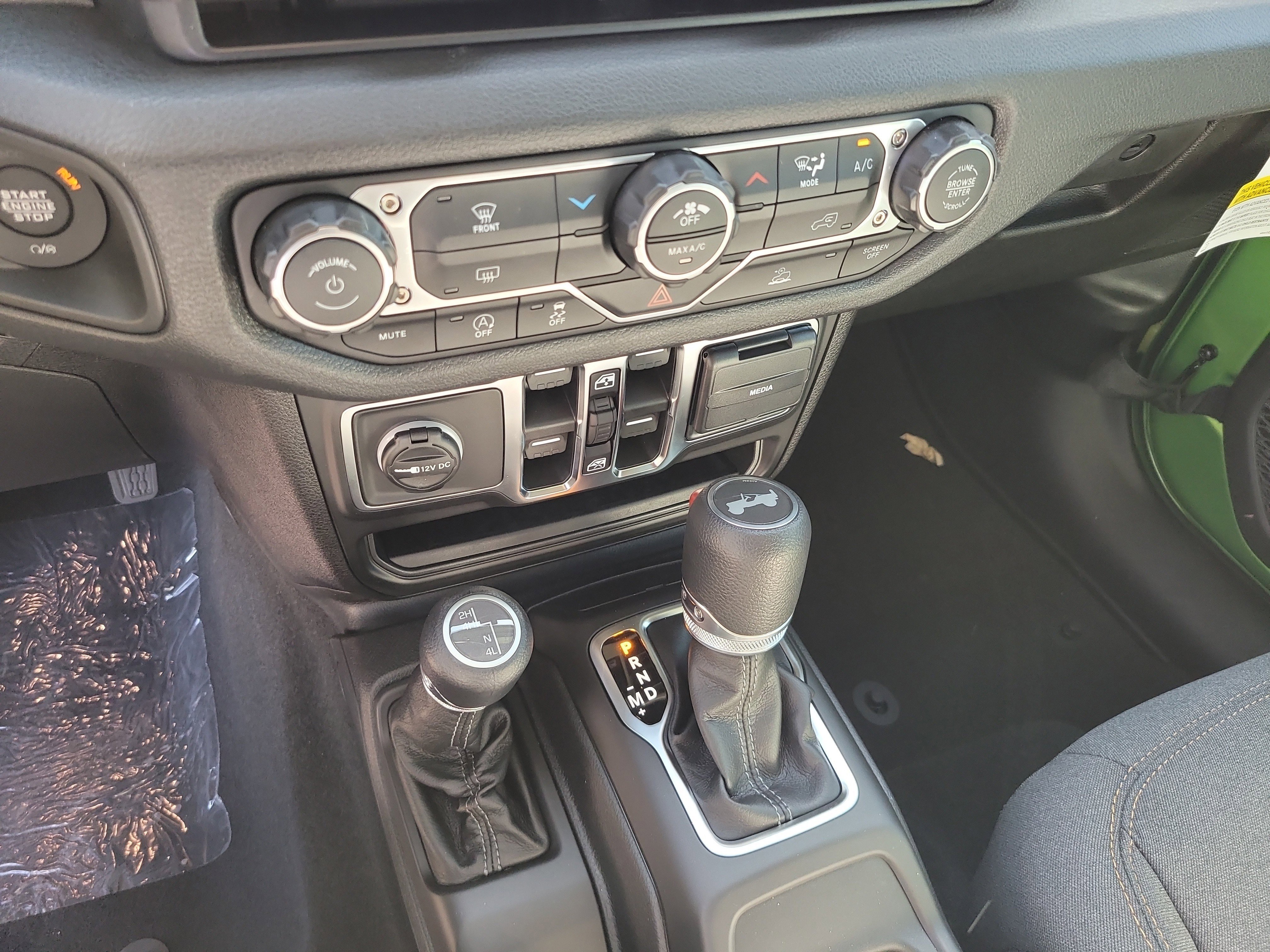 New 2026 Mojito Clearcoat Jeep Sport image 18