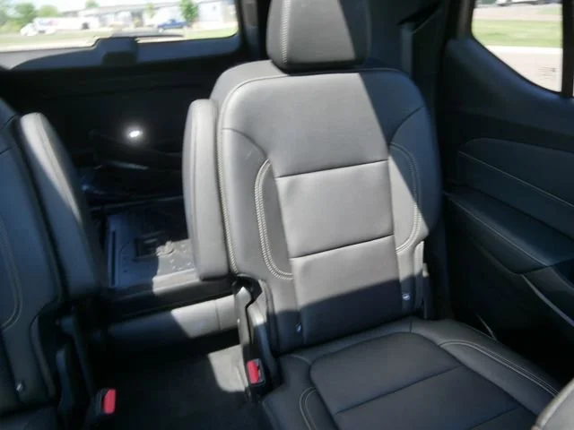 2023 Chevrolet Traverse 3LT - Photo 14