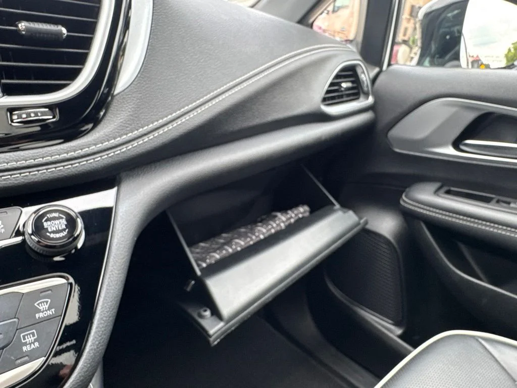 2025 Chrysler Pacifica Limited - Photo 42
