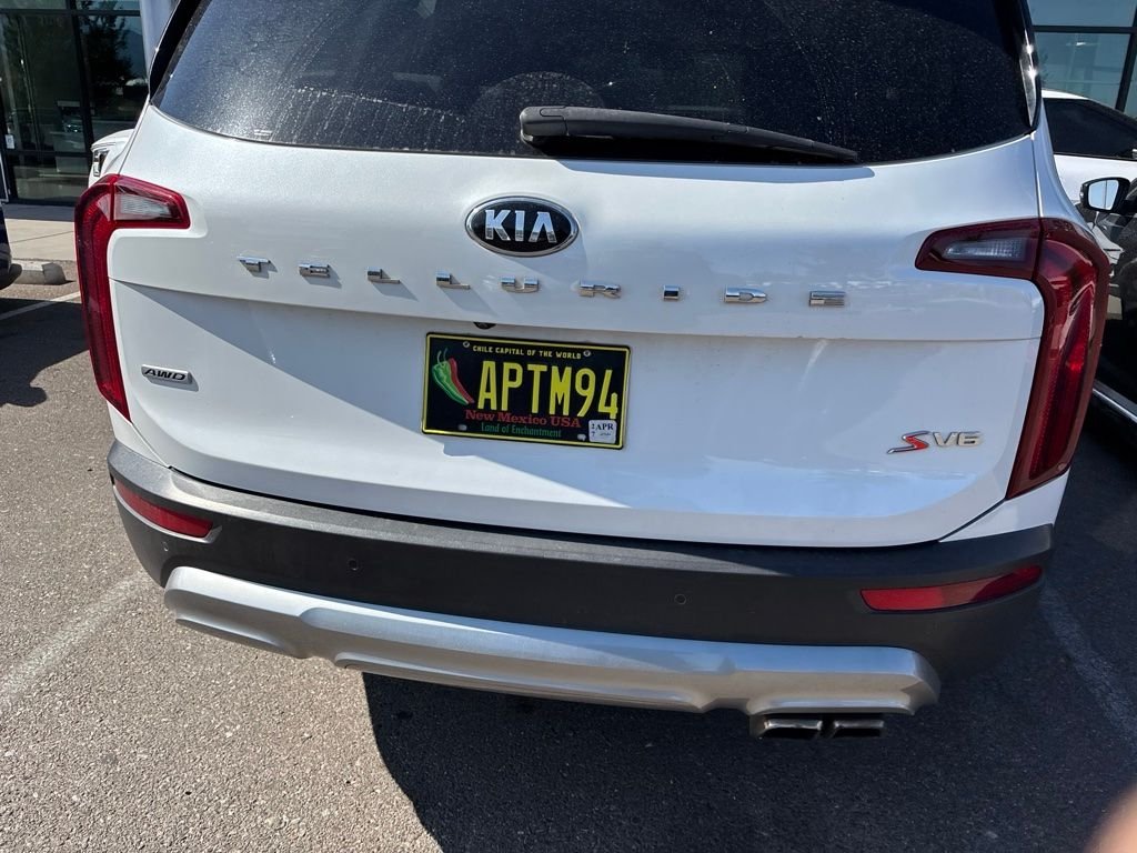 Used 2020 White Kia S image 12