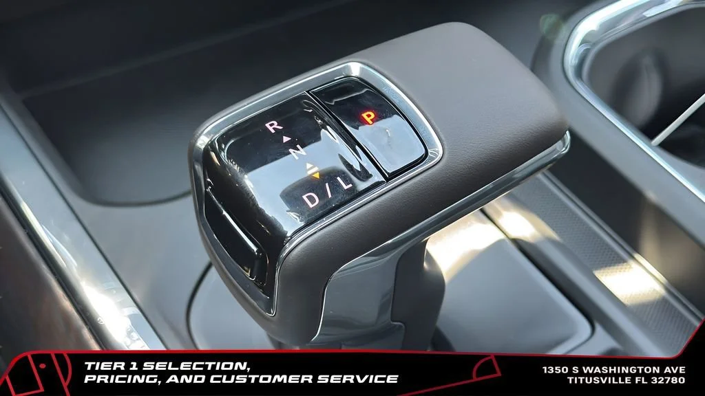 New 2026 Sterling Metallic GMC SLT image 19